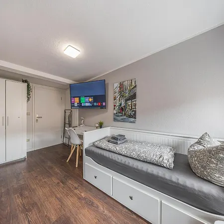 4 Lh 4-zimmer-apartments * Halle (Saale)
